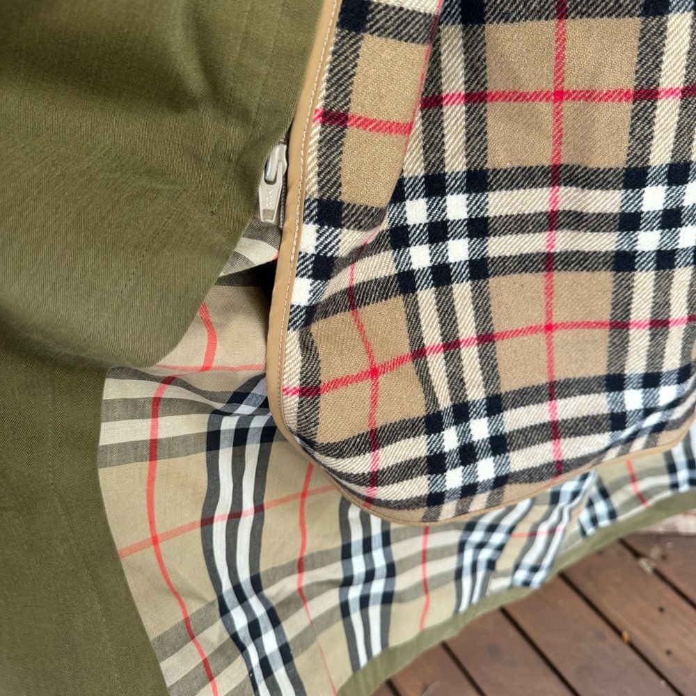 Men’s Burberry Trench Coat 40 Regular - Picture 5 of 9